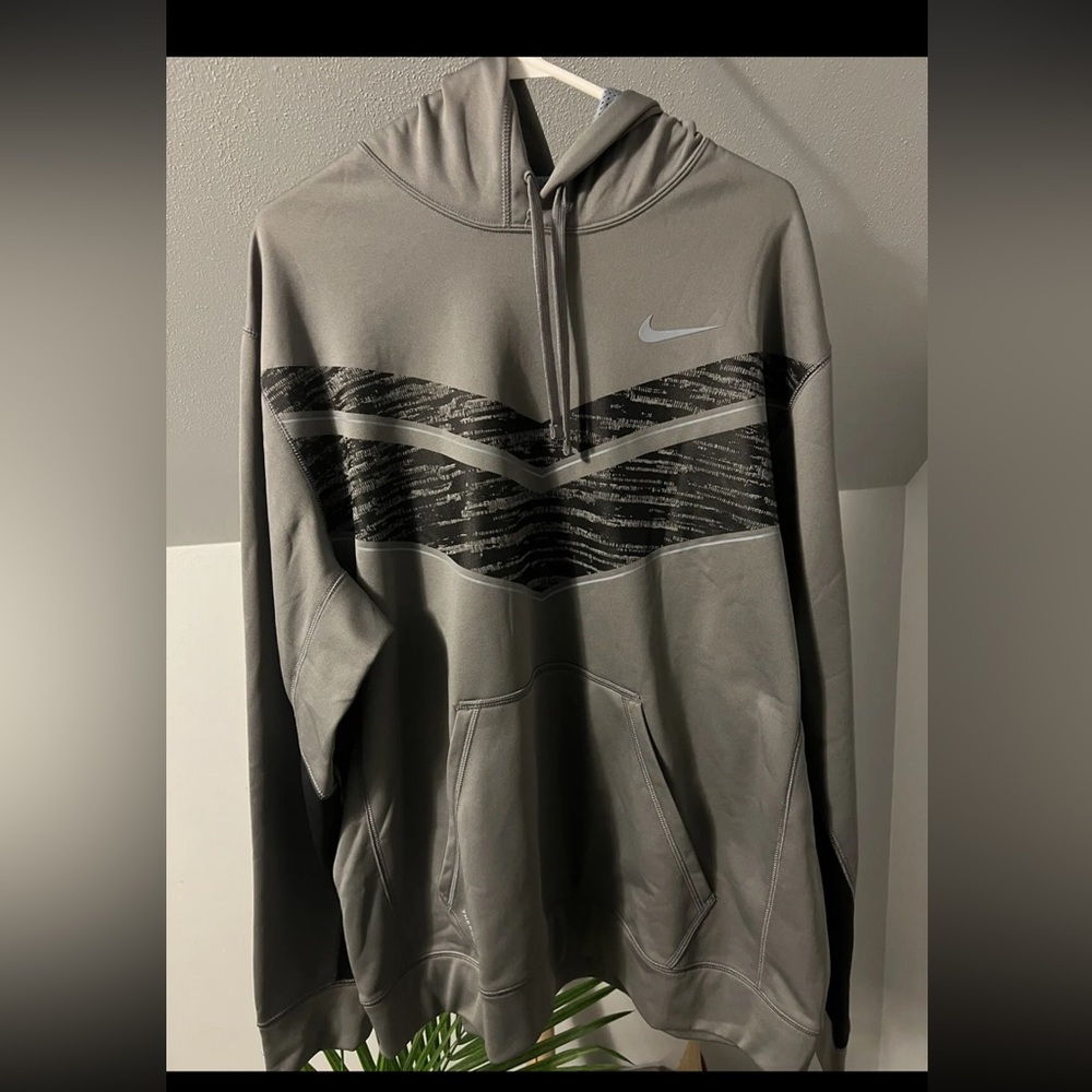 🔥Therma-Fit Sweatshirt Hoodie Men's Size XL Gray Black DriFit NWT